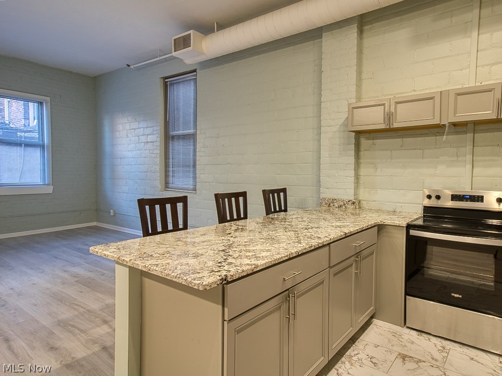 408 W Saint Clair Avenue Cleveland OH 44113