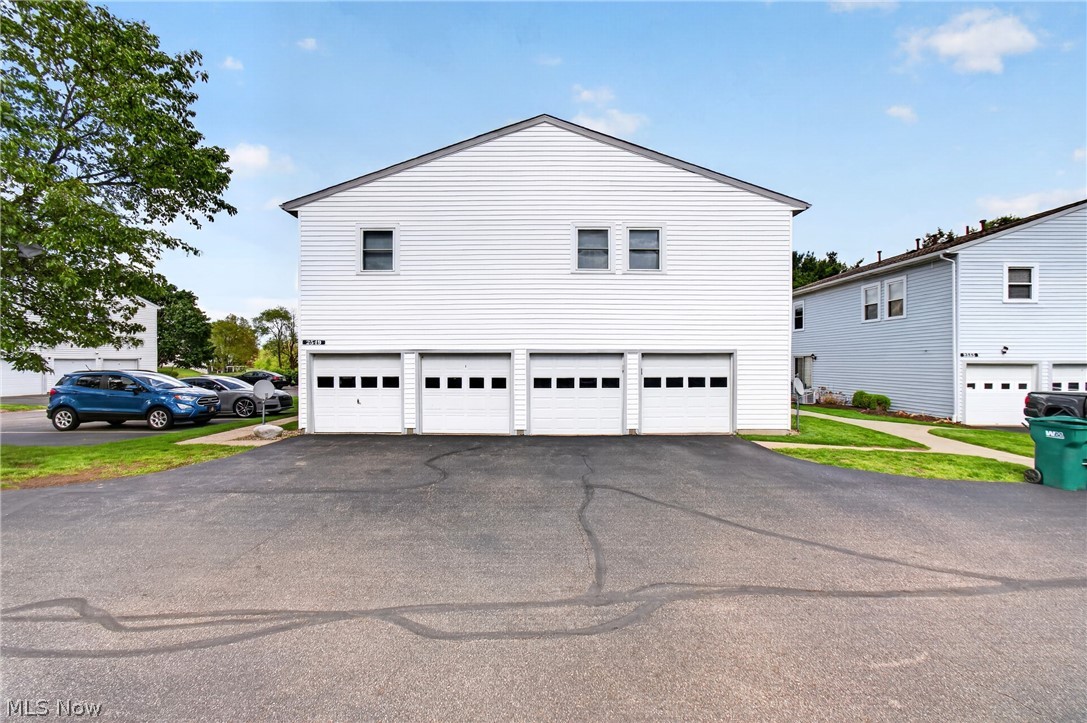 2549 Royal County Down Drive Uniontown OH 44685