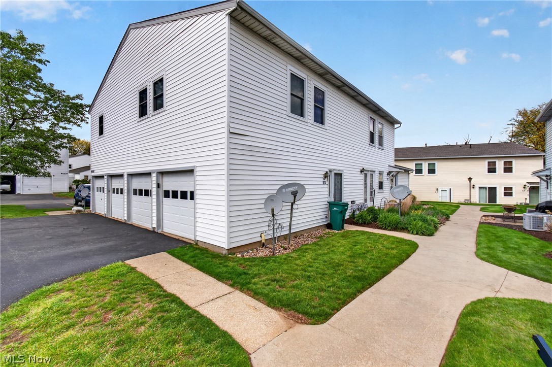 2549 Royal County Down Drive Uniontown OH 44685