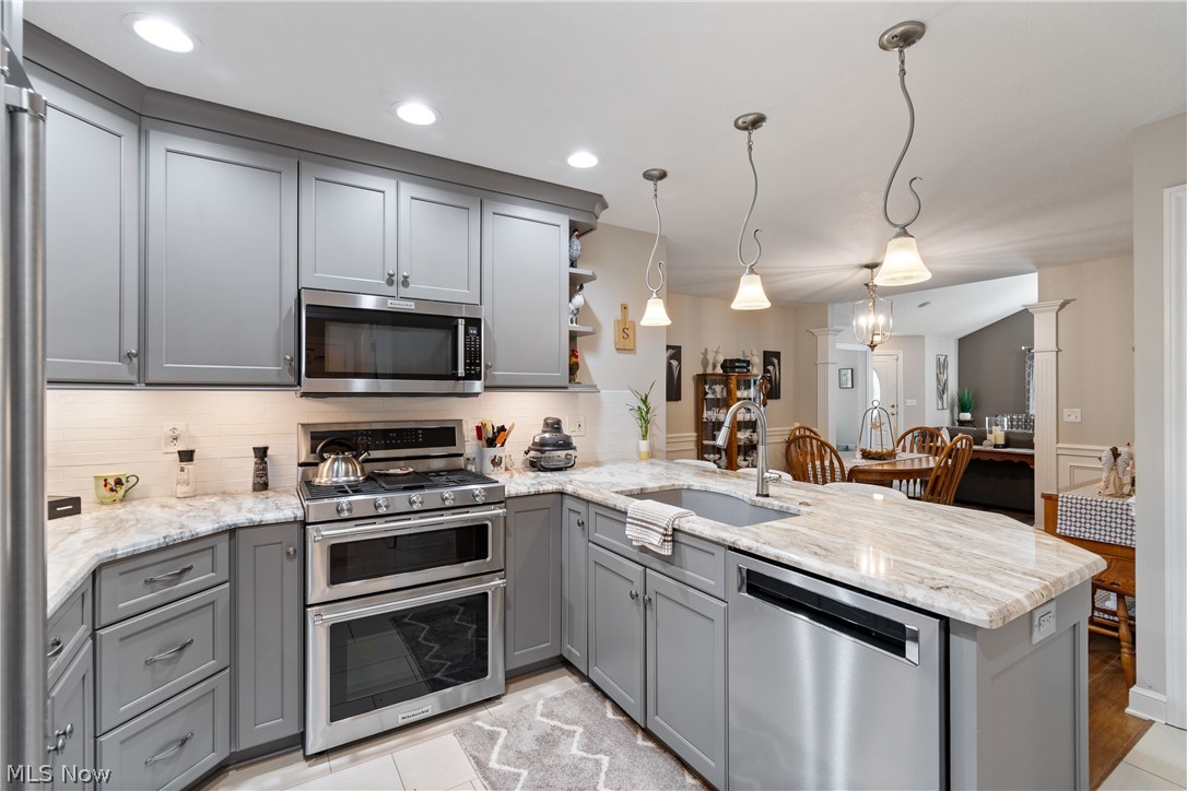 1220 Saint Abigail Street SW Hartville OH 44632