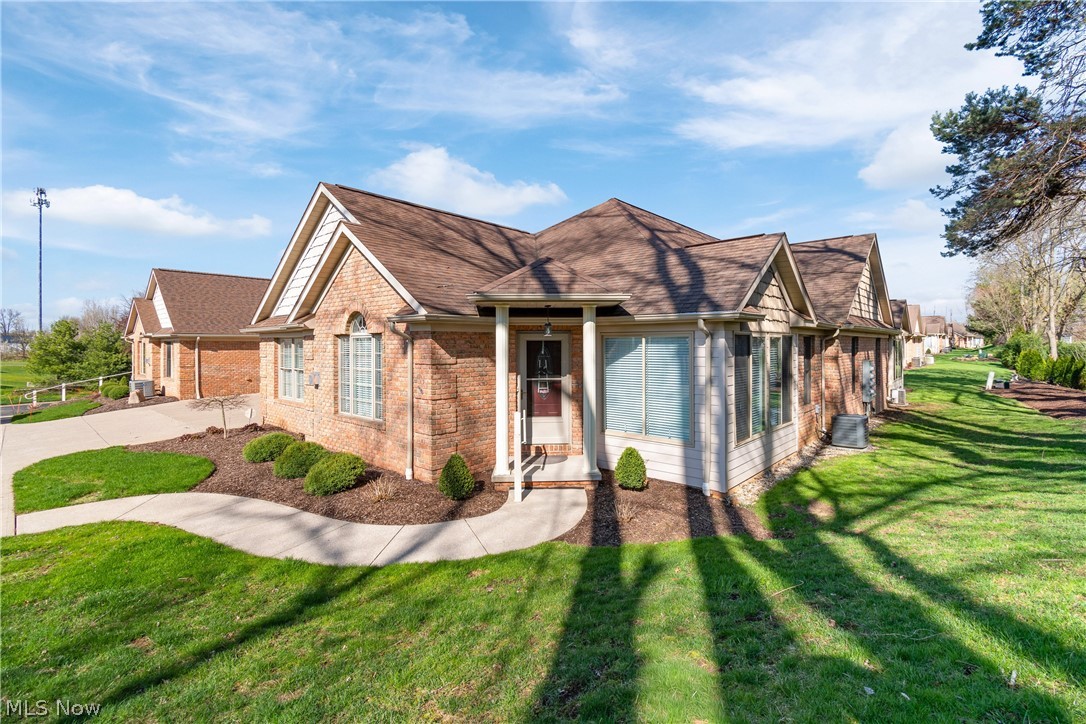 1220 Saint Abigail Street SW Hartville OH 44632