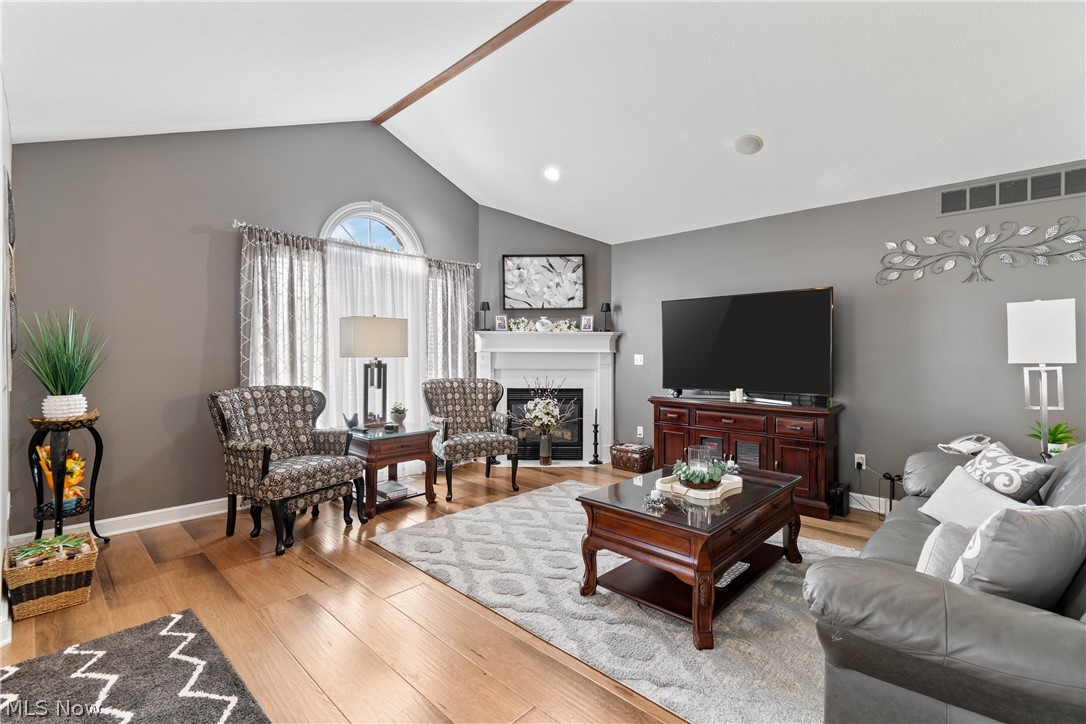1220 Saint Abigail Street SW Hartville OH 44632