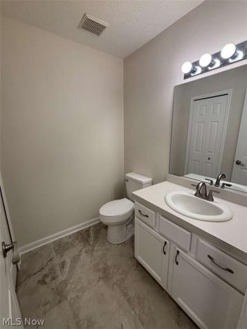202 Cutler Lane Hudson OH 44236