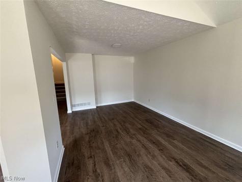 202 Cutler Lane Hudson OH 44236