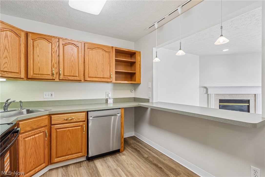 1352 Meadow Run Copley OH 44321