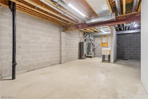 1352 Meadow Run Copley OH 44321