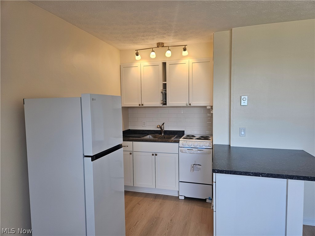 11850 Edgewater Drive Lakewood OH 44107