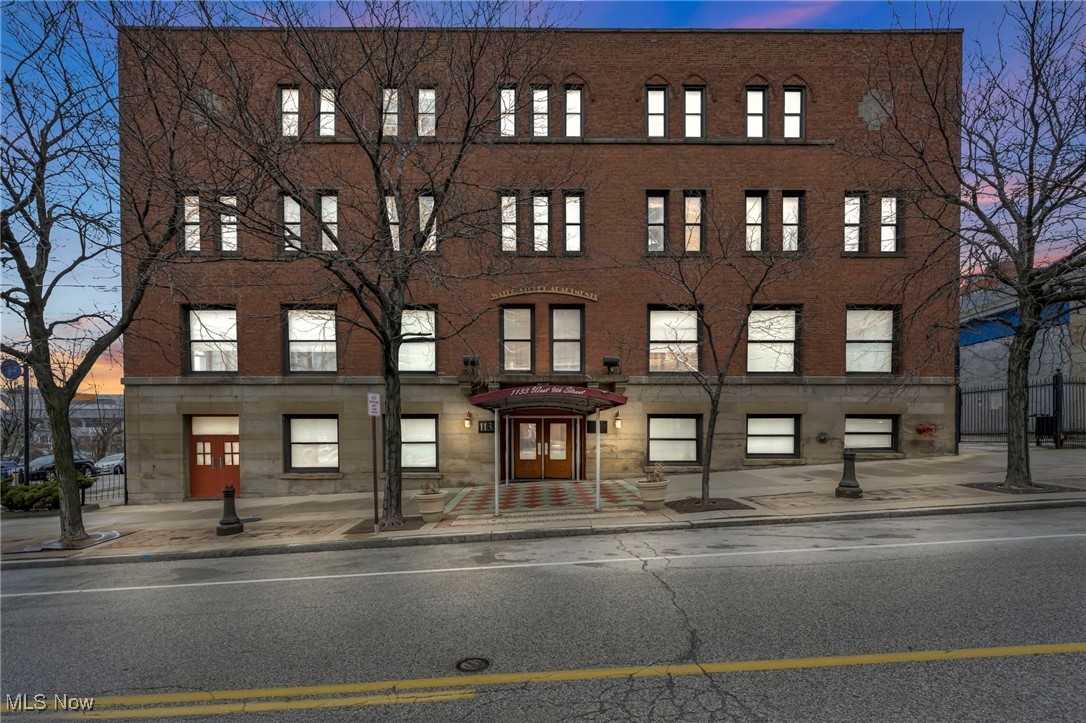 1133 W 9th Street Cleveland OH 44113