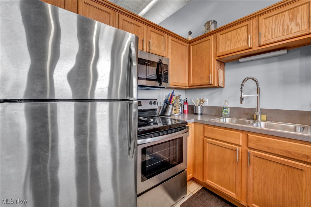 1133 W 9th Street Cleveland OH 44113