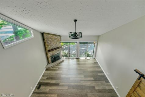 455-55 Meadowview Drive Aurora OH 44202
