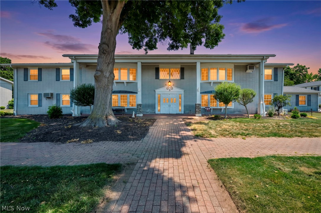 3 Meadowlawn Drive Mentor OH 44060