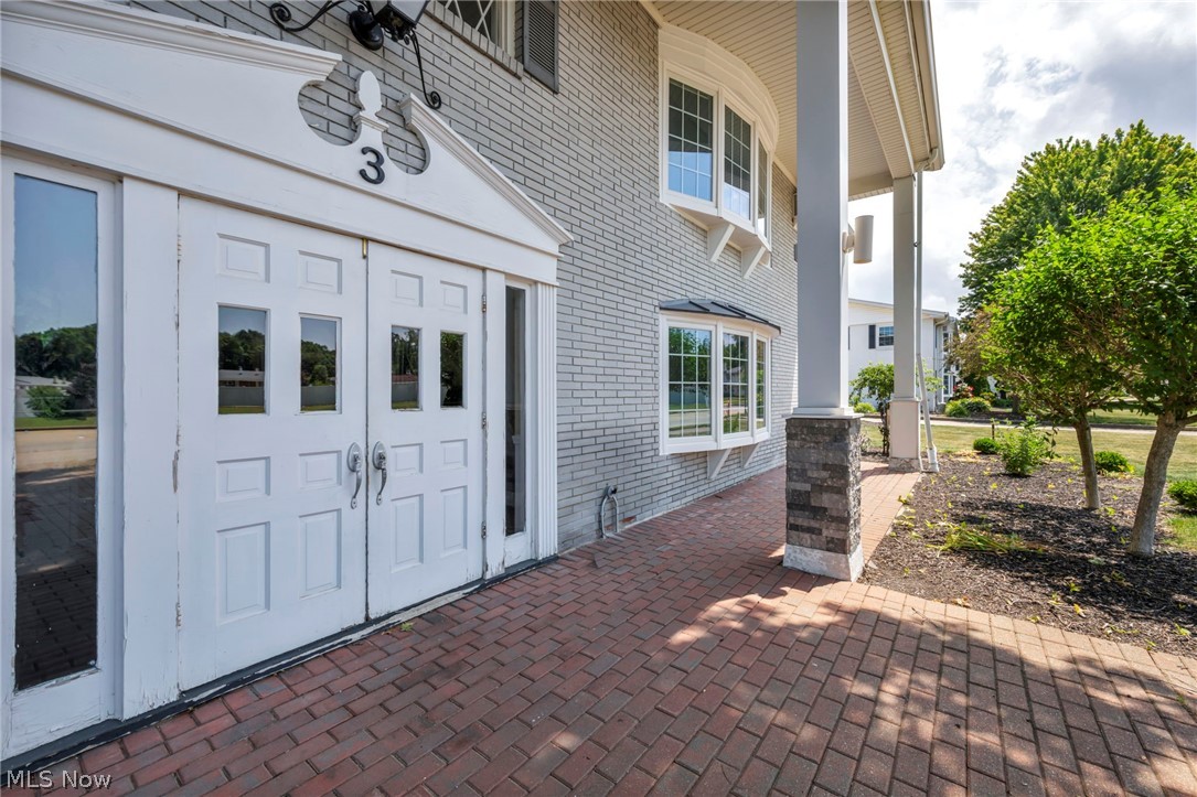 3 Meadowlawn Drive Mentor OH 44060