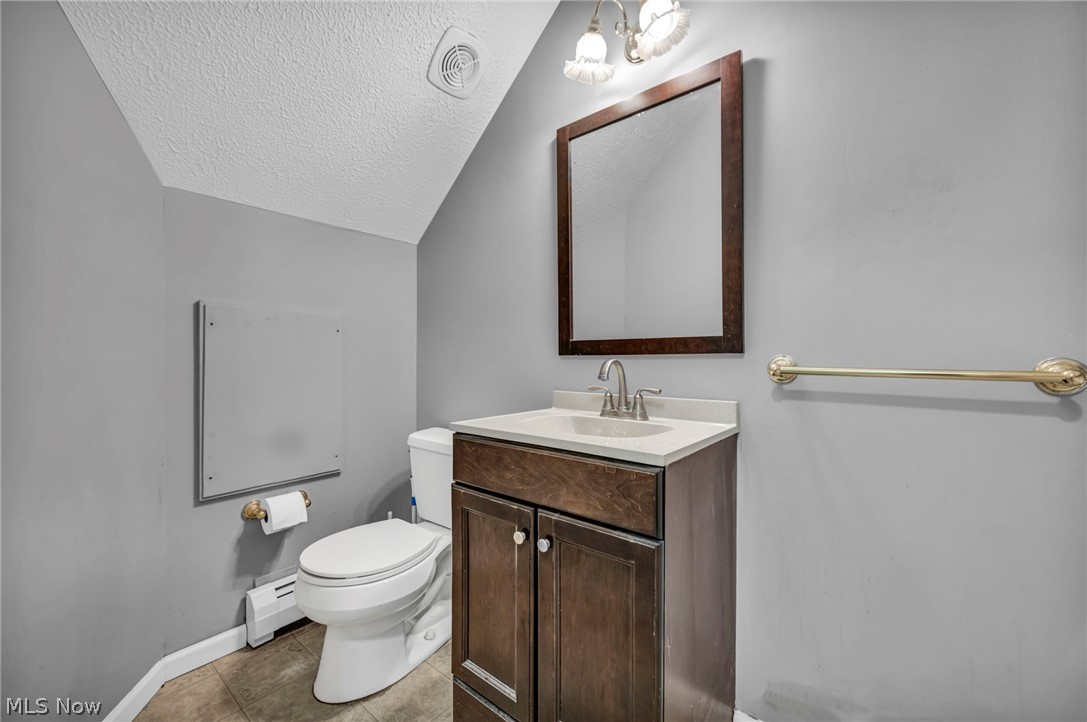 3 Meadowlawn Drive Mentor OH 44060