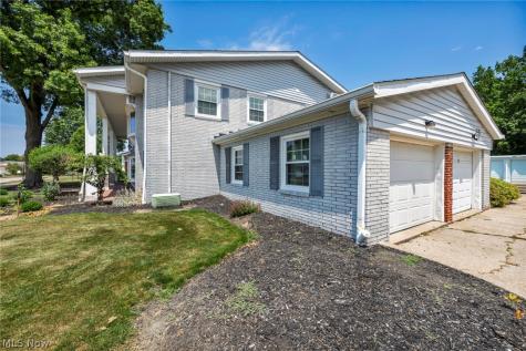 3 Meadowlawn Drive Mentor OH 44060