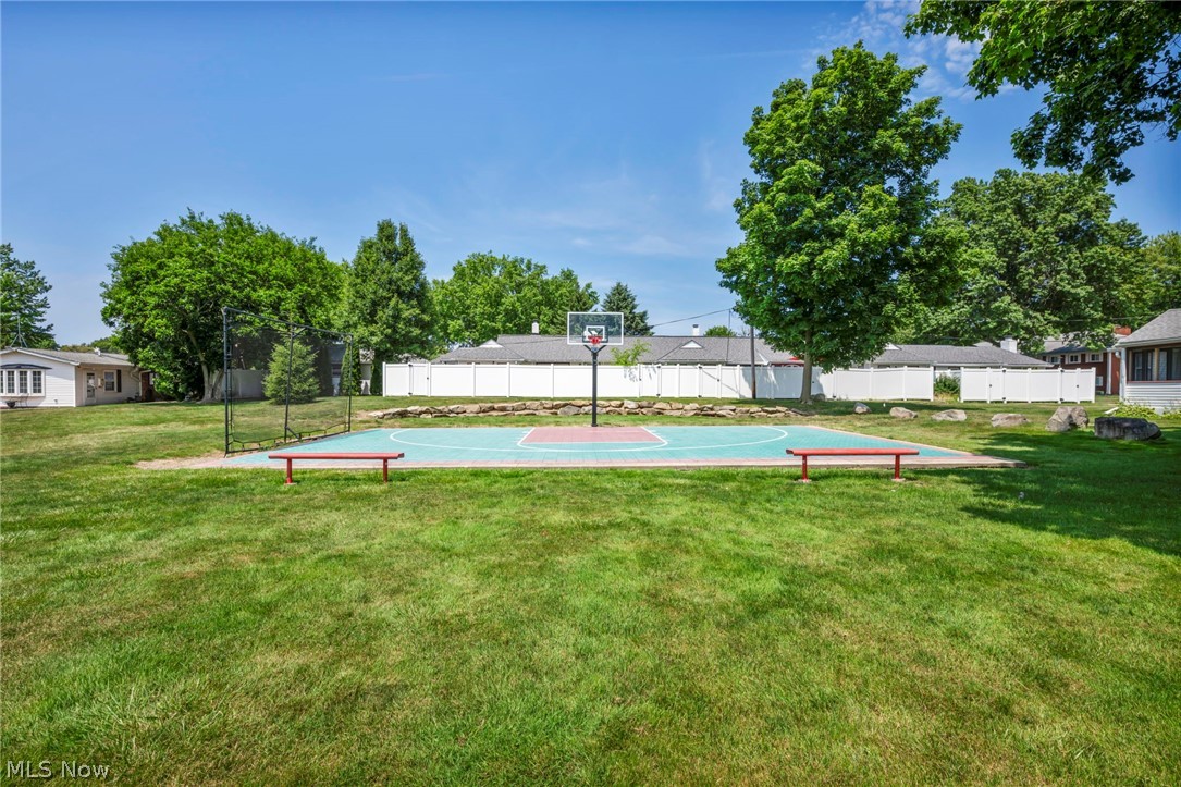 3 Meadowlawn Drive Mentor OH 44060