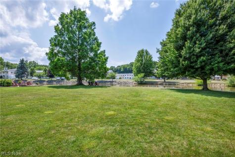 3 Meadowlawn Drive Mentor OH 44060