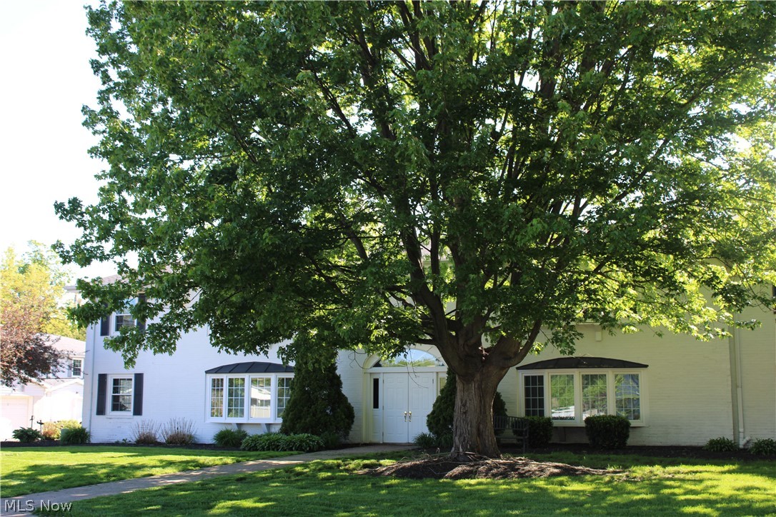 4 Meadowlawn Mentor OH 44060