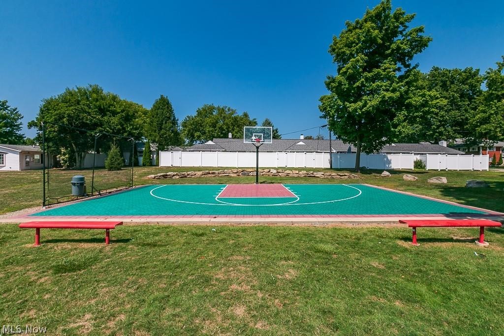 4 Meadowlawn Mentor OH 44060