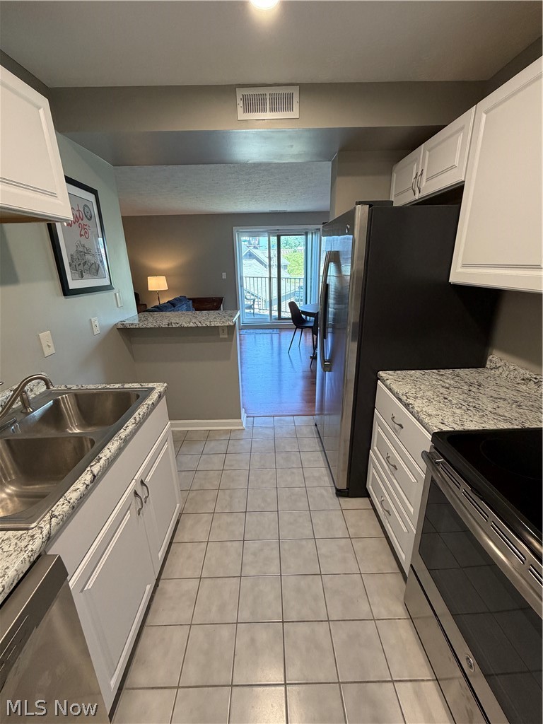 1900 Grove Court Cleveland OH 44113