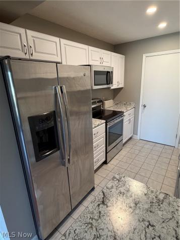 1900 Grove Court Cleveland OH 44113