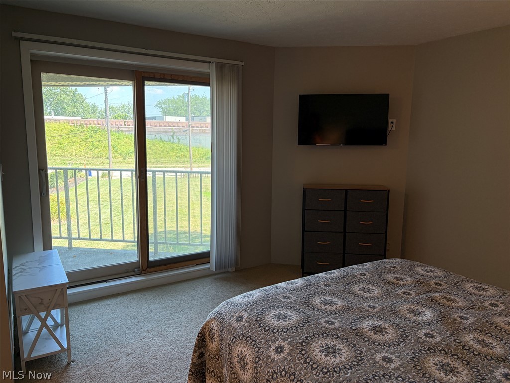 1900 Grove Court Cleveland OH 44113