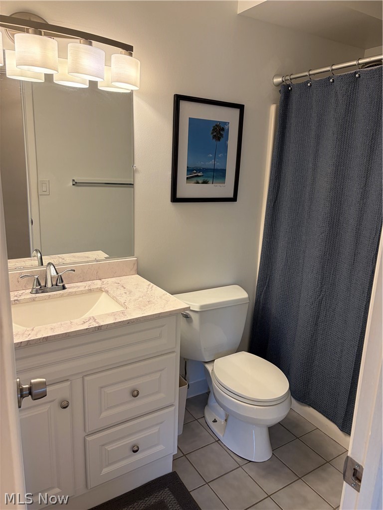 1900 Grove Court Cleveland OH 44113