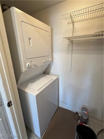 1900 Grove Court Cleveland OH 44113