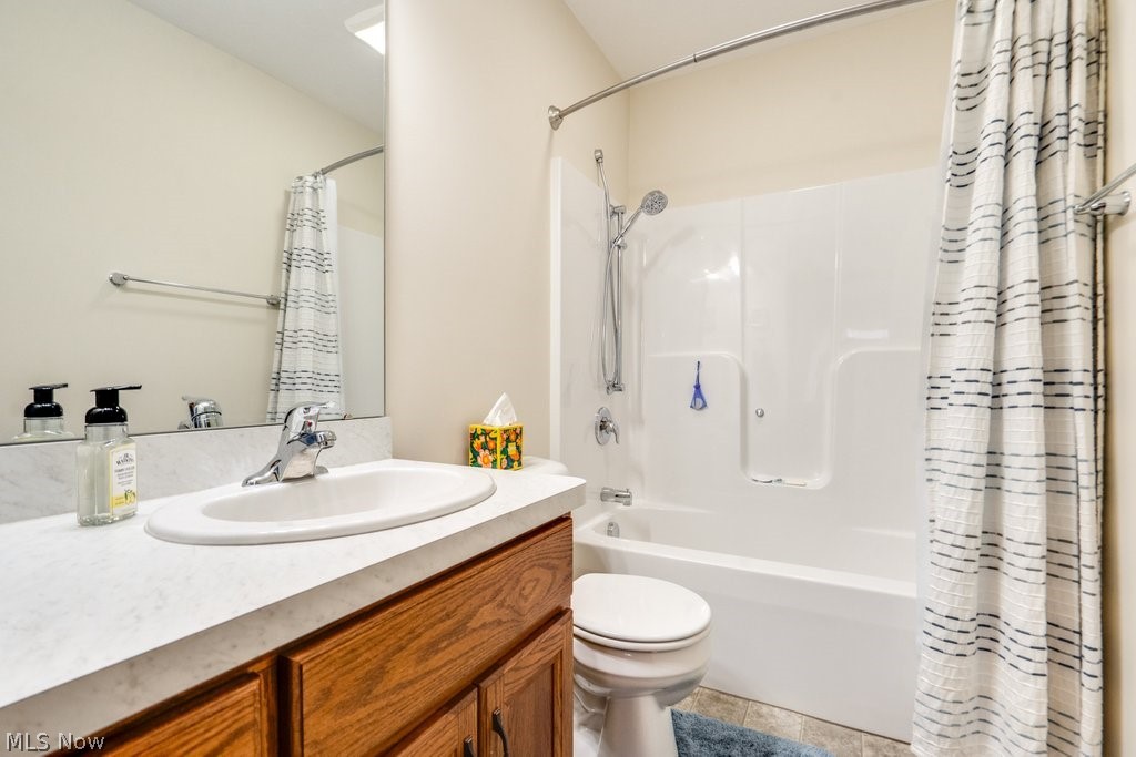1788 Blackberry Lane Orrville OH 44667