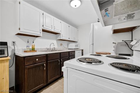 9751 Sunrise Boulevard North Royalton OH 44133