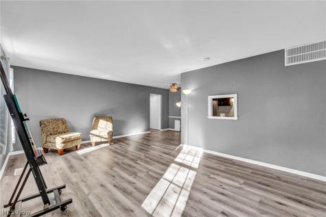 7050 Carriage Hill Drive Brecksville OH 44141