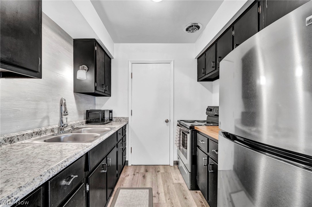 7050 Carriage Hill Drive Brecksville OH 44141
