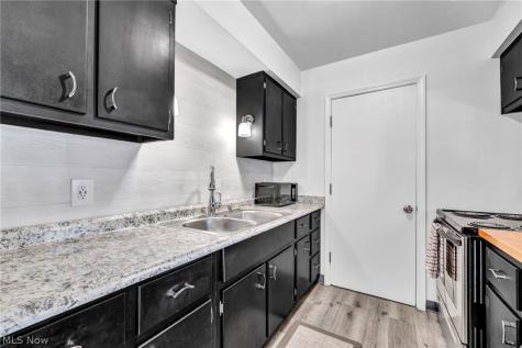 7050 Carriage Hill Drive Brecksville OH 44141