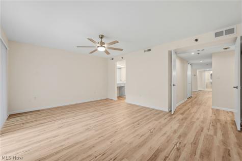 140 Fox Hollow Drive Mayfield Heights OH 44124