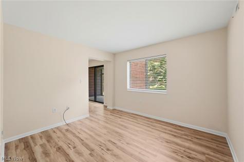 140 Fox Hollow Drive Mayfield Heights OH 44124