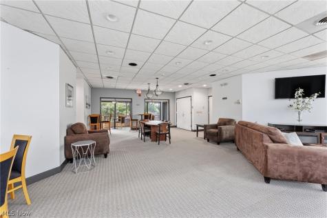 140 Fox Hollow Drive Mayfield Heights OH 44124