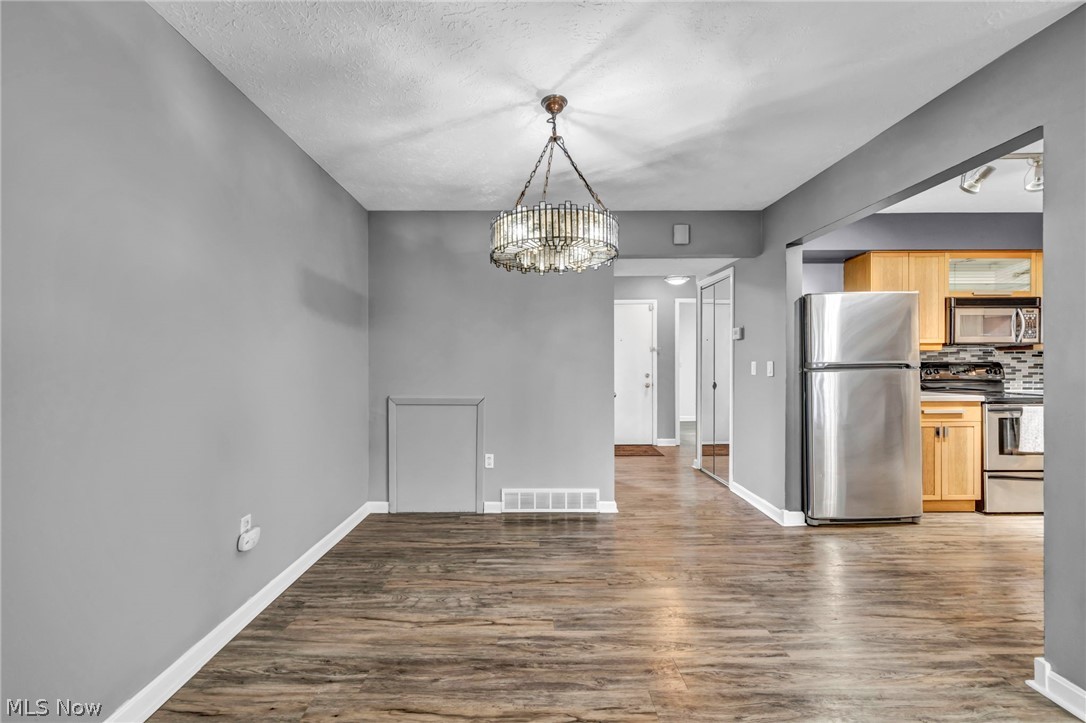 11547 Pearl Road Strongsville OH 44136