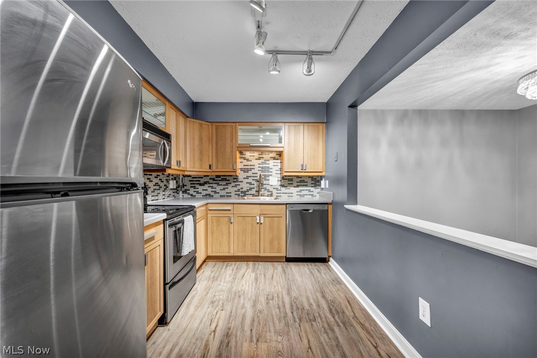 11547 Pearl Road Strongsville OH 44136