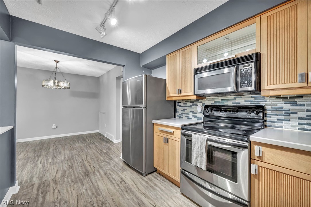 11547 Pearl Road Strongsville OH 44136