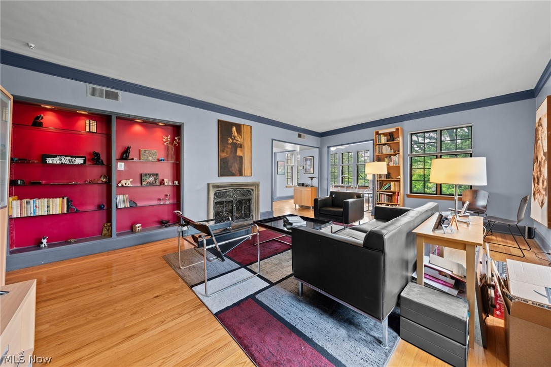 2517 Overlook Road Cleveland Heights OH 44106