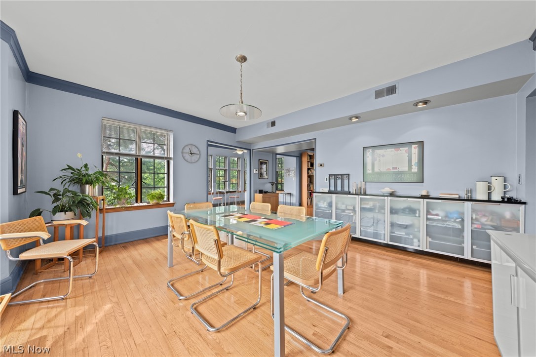 2517 Overlook Road Cleveland Heights OH 44106