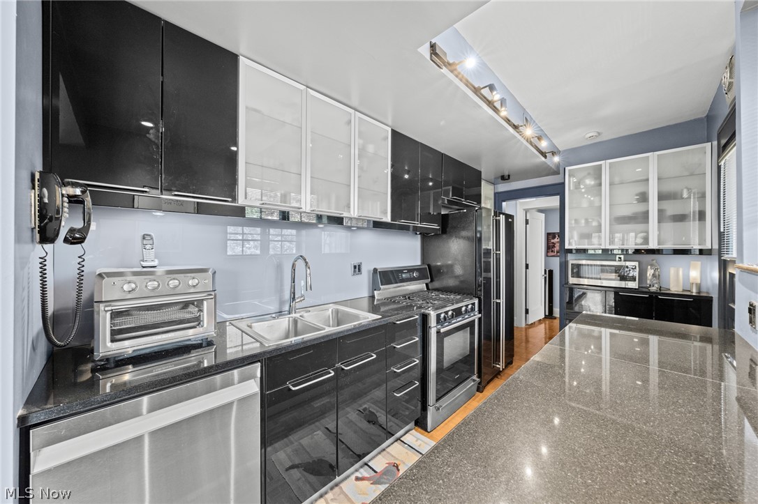 2517 Overlook Road Cleveland Heights OH 44106