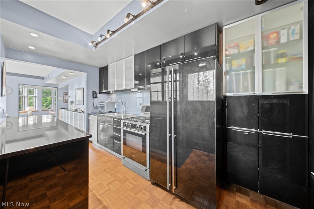 2517 Overlook Road Cleveland Heights OH 44106