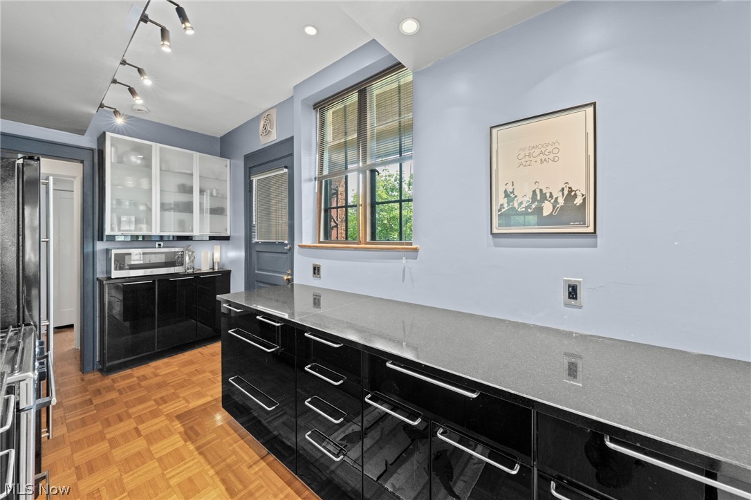 2517 Overlook Road Cleveland Heights OH 44106