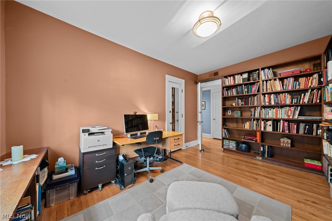 2517 Overlook Road Cleveland Heights OH 44106