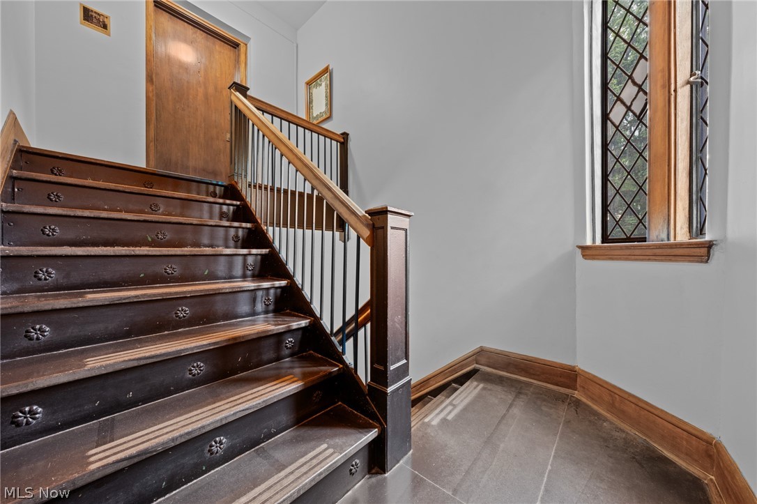 2517 Overlook Road Cleveland Heights OH 44106