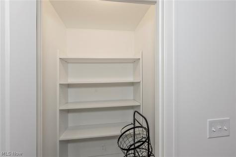 5059 Shepherds Glen Willoughby OH 44094
