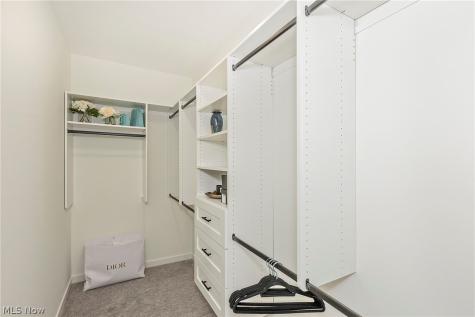 5059 Shepherds Glen Willoughby OH 44094