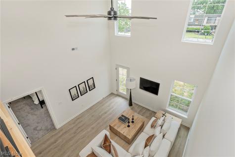 5059 Shepherds Glen Willoughby OH 44094