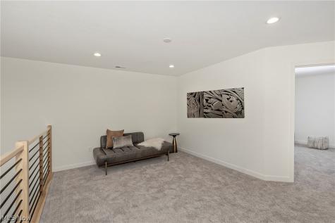 5059 Shepherds Glen Willoughby OH 44094