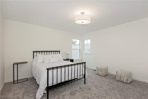 5059 Shepherds Glen Willoughby OH 44094